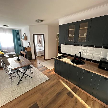 Sky Lux Apartmani Surcin Экстерьер фото