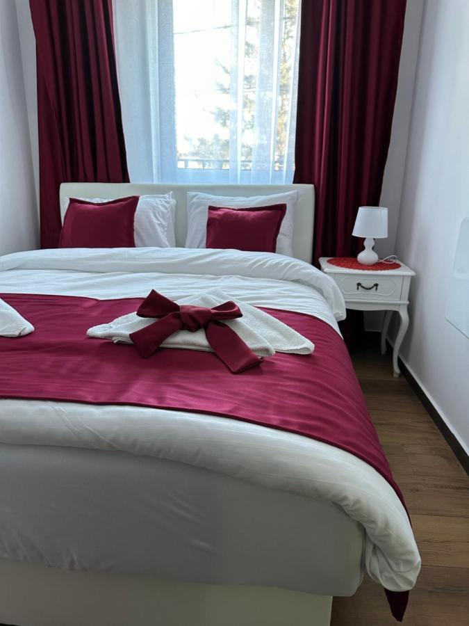 Sky Lux Apartmani Surcin Экстерьер фото