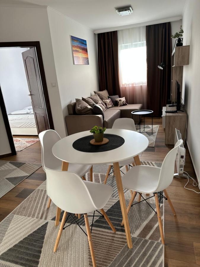 Sky Lux Apartmani Surcin Экстерьер фото