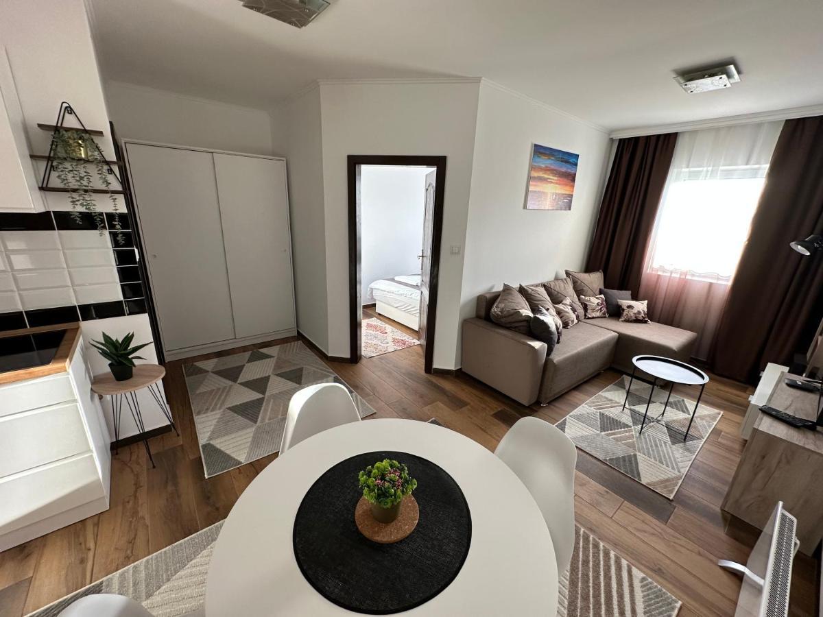 Sky Lux Apartmani Surcin Экстерьер фото