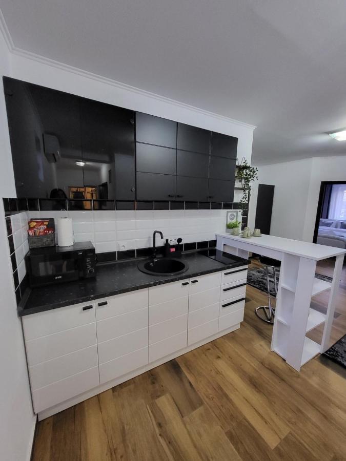 Sky Lux Apartmani Surcin Экстерьер фото