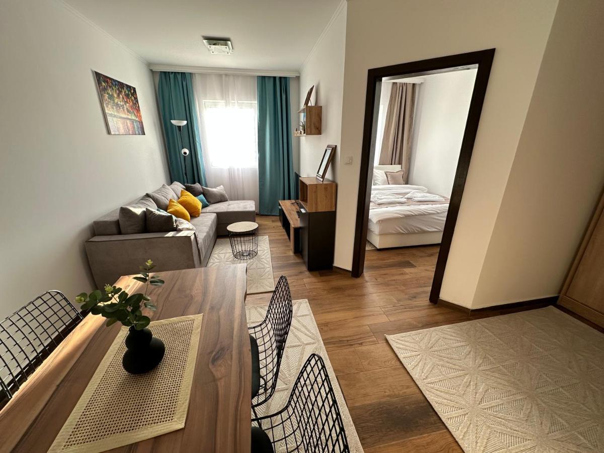Sky Lux Apartmani Surcin Экстерьер фото
